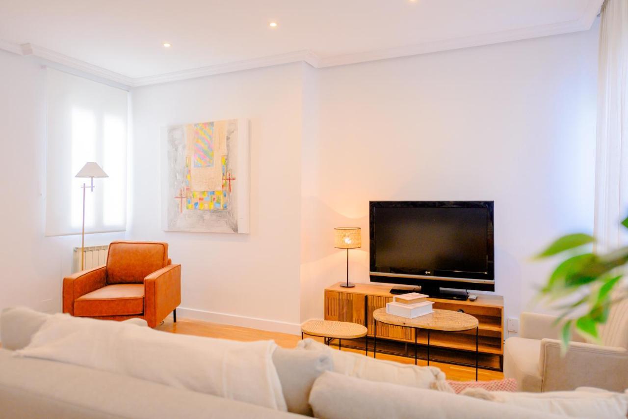 For You Rentals Coqueto Y Bonito Apartamento Temporal De Dos Dormitorios En El Retiro Axii66 Madrid Ngoại thất bức ảnh